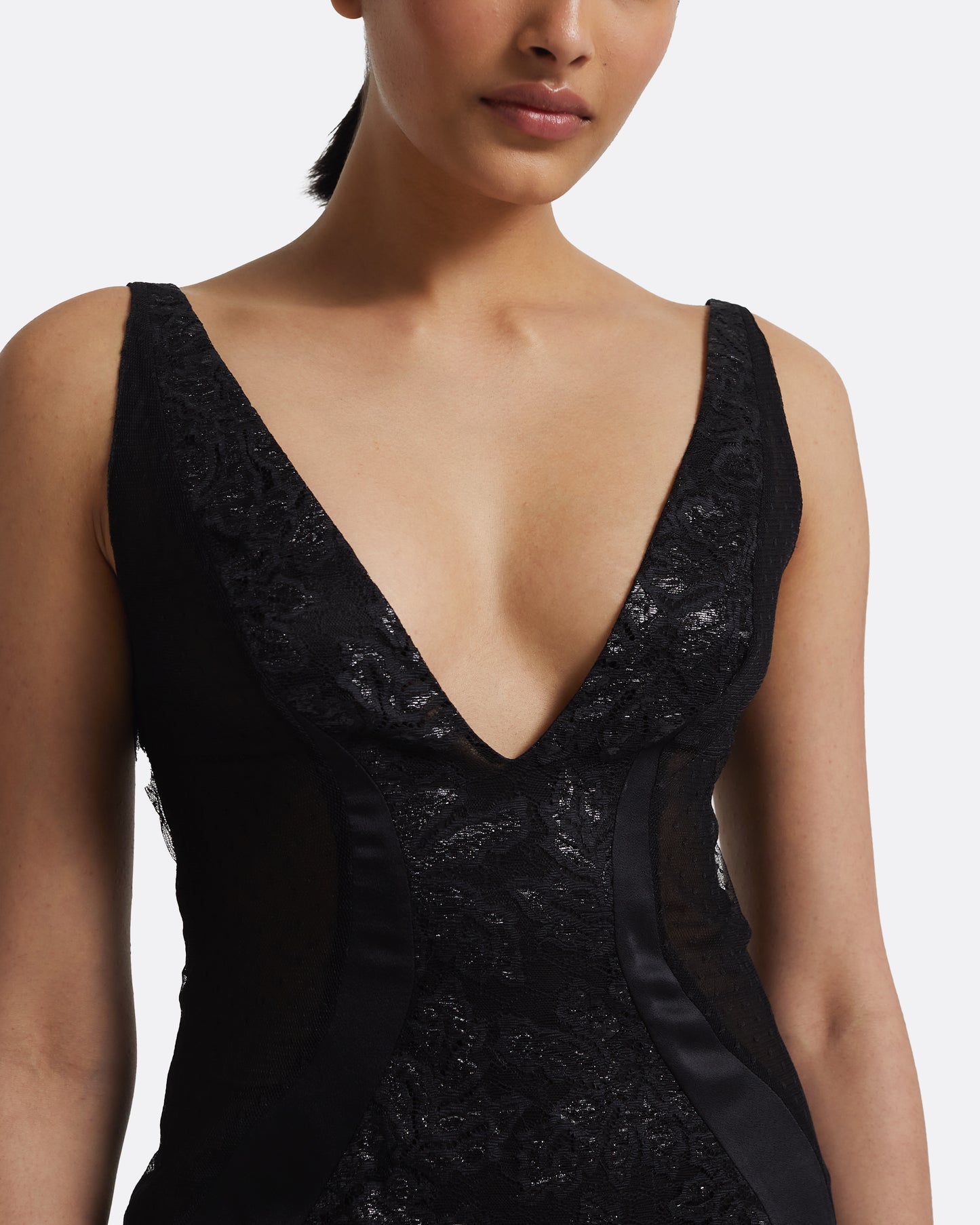 Kaya Midi Dress in Black