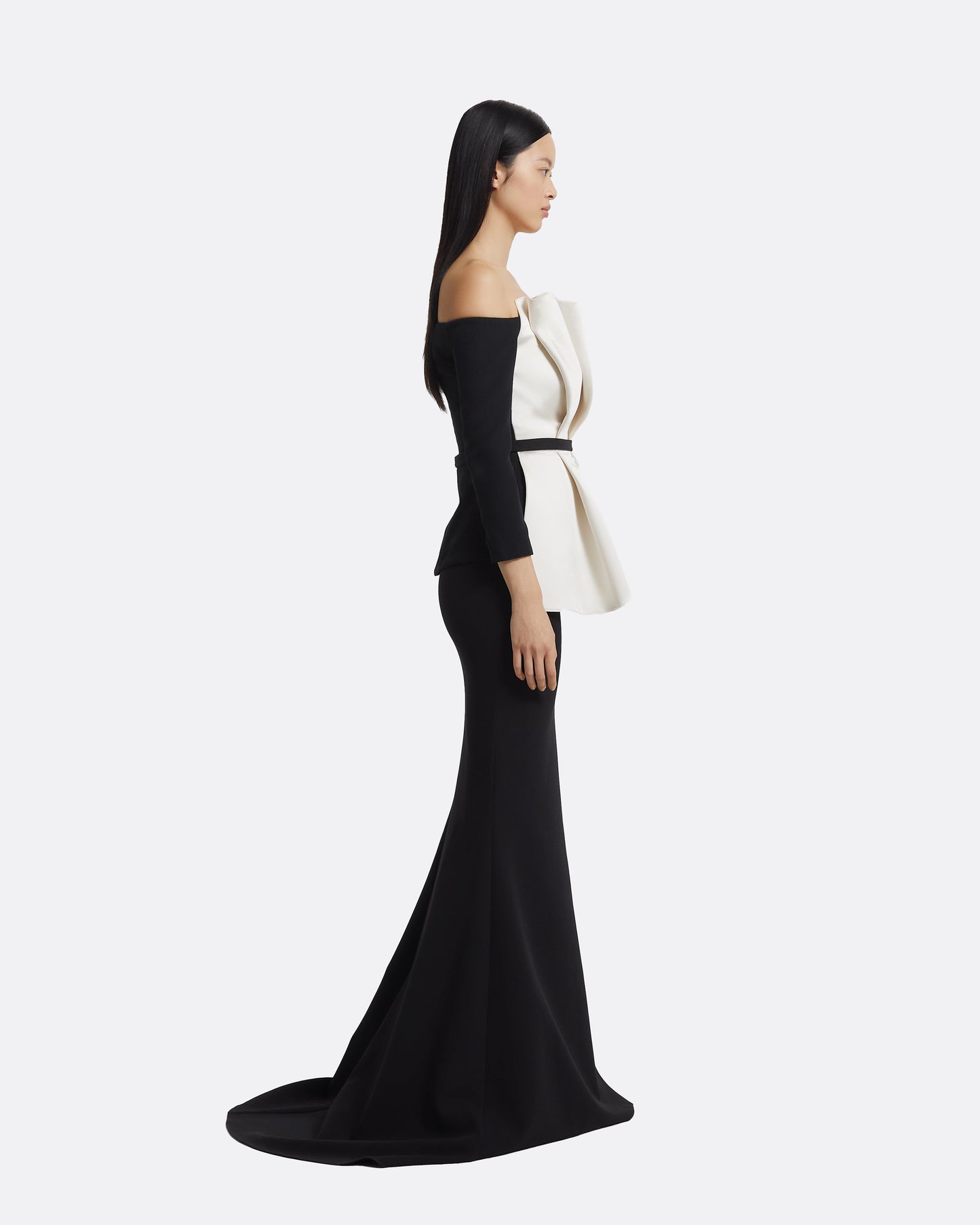 Yuka Top in Ivory On Black