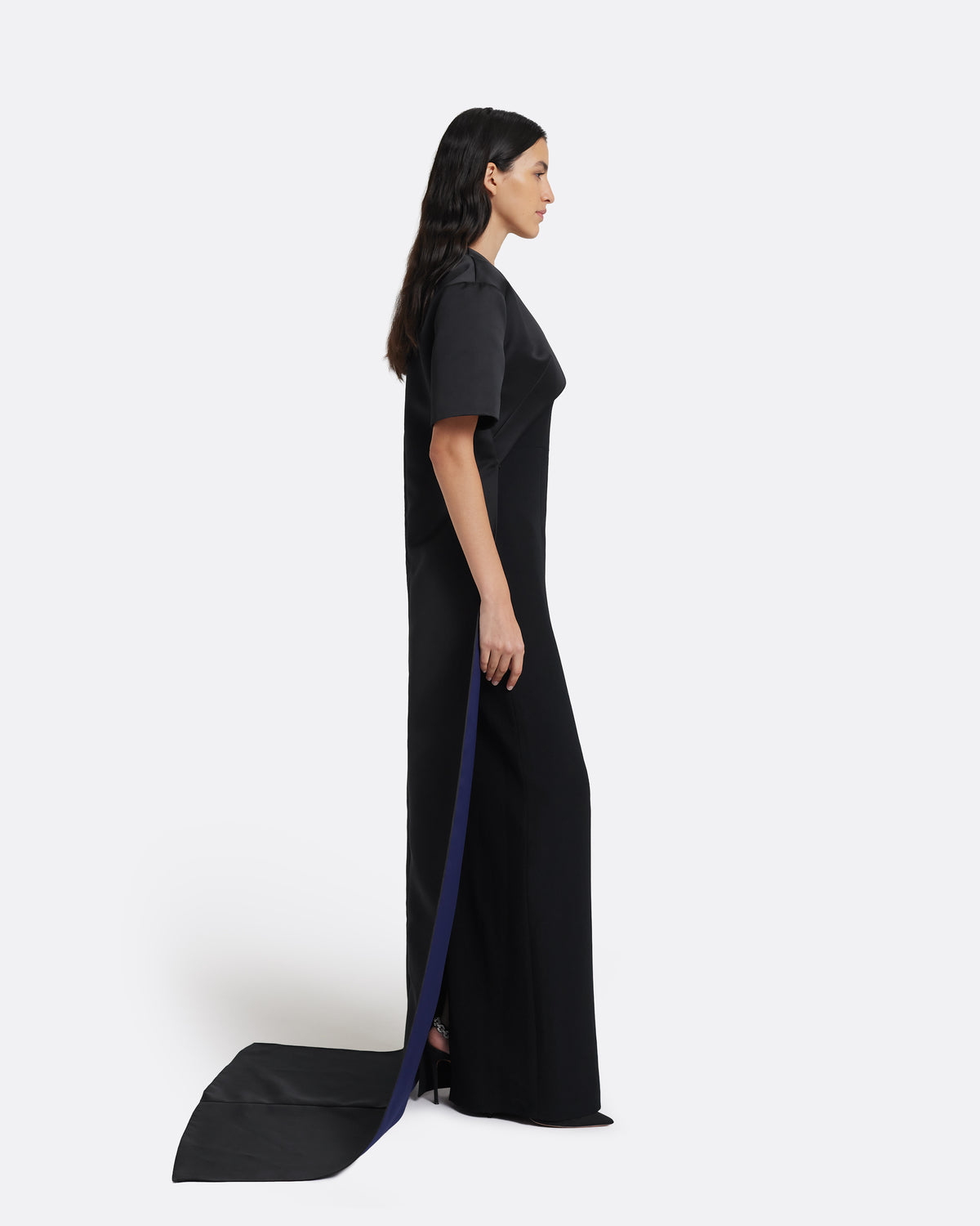 Onaise Long Dress in Black