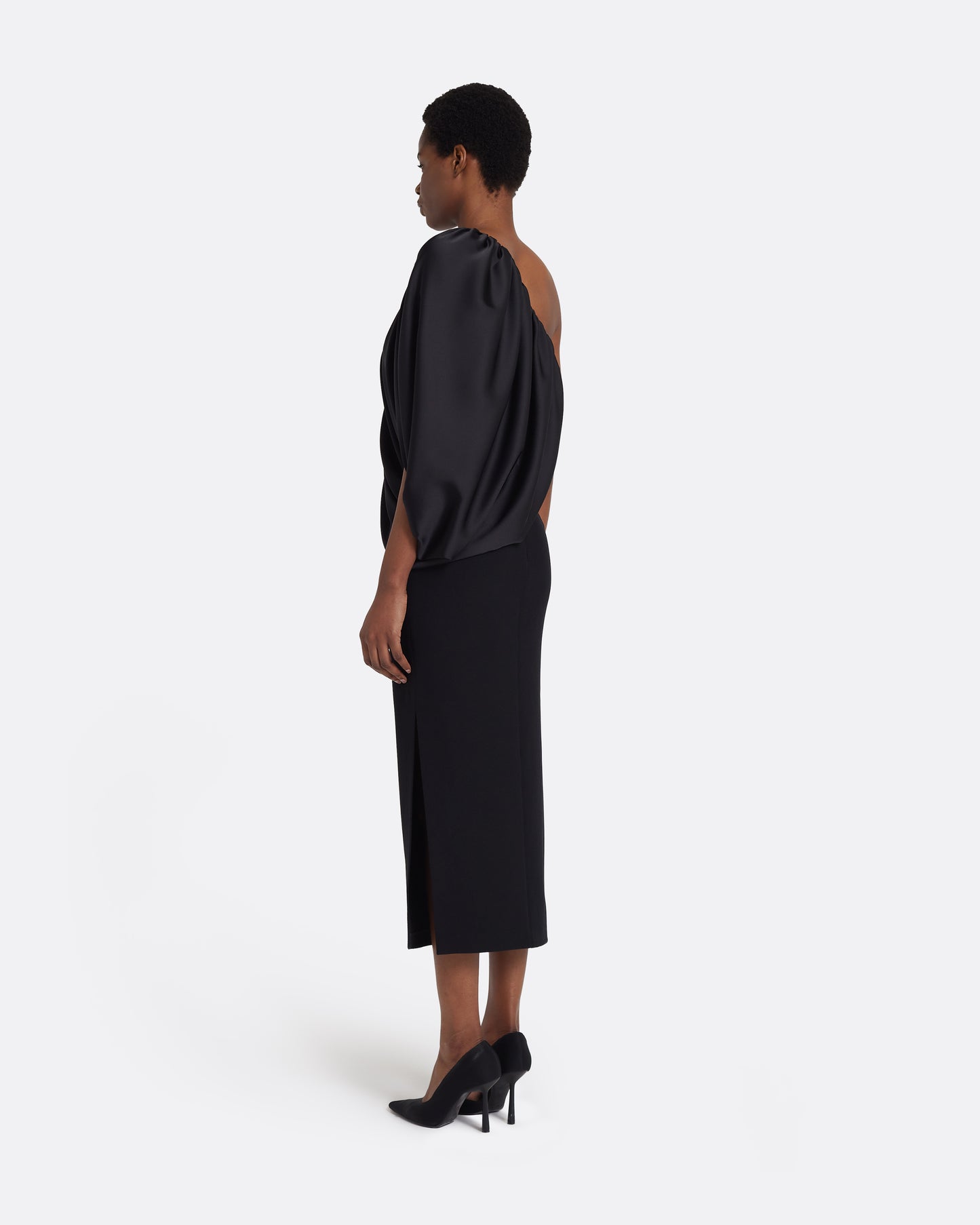 Avena Top in Black