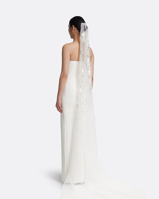 Edith Veil in Ivory with Crystal Embellishment