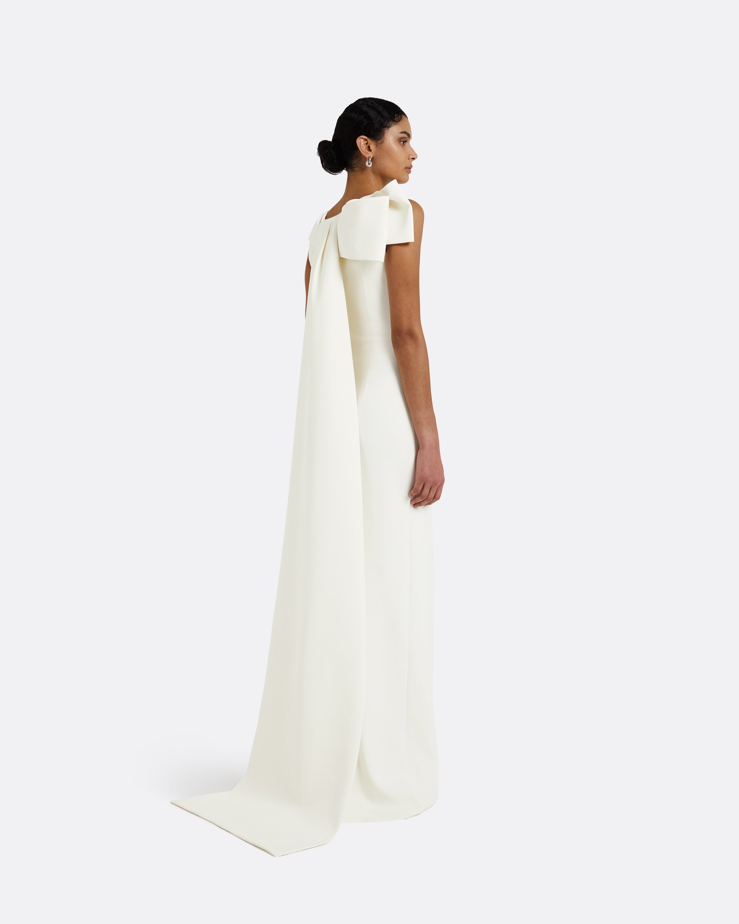 Celestia Ivory Long Dress – Safiyaa London
