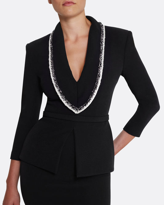 3/4 sleeve top with collar detail in BLACK WITH GREYSCALE