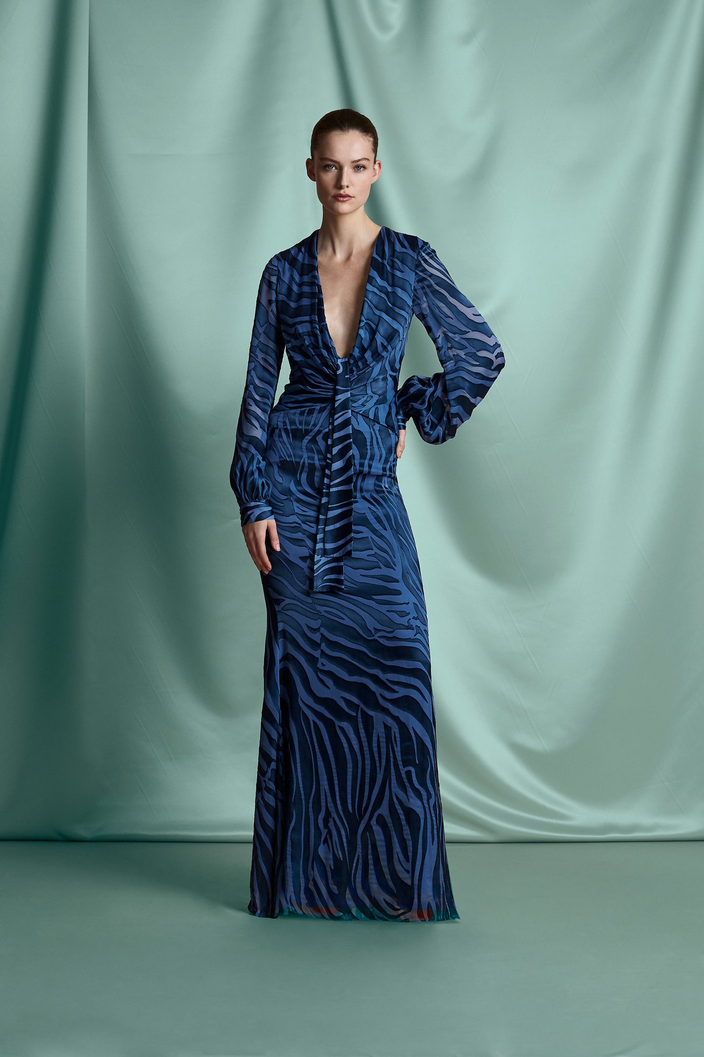 Look33 PreAw19